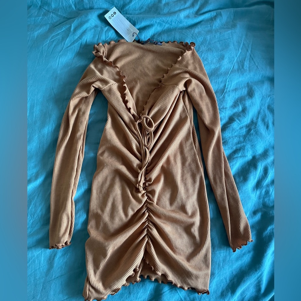 Boohoo Bardeau long sleeve dress, size 6